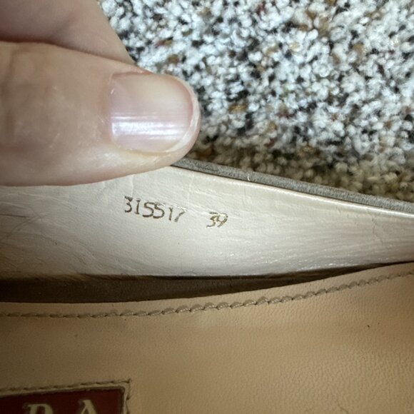 Prada Shoes Wedge Hidden Heel Women’s Size US 9/ EU 39 Taupe Classic Square Toe - Picture 10 of 13